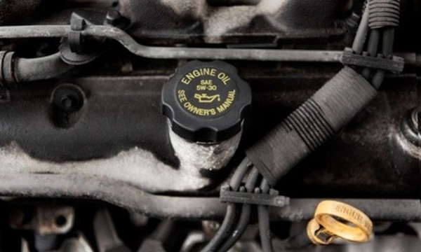 Synthetic or Synthetic Blend Oil Change at Qik Lube (Up to 37% Off)