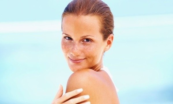 Treatments for Sun Damage and Brown Spots at Beauty & the Artiste (Up to 72% Off). Four Options Available.