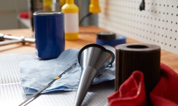 Conventional or Synthetic Oil Change with Full-Service Car Wash at Dr Car Wash (Up to 53% Off)