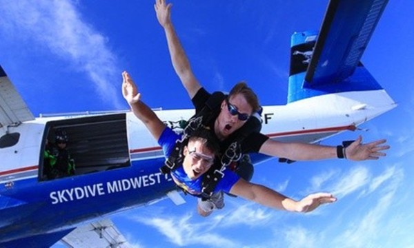 $179 for Tandem Skydive Jump at Skydive Midwest ($239 Value)