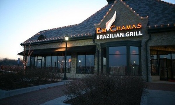 Rodizio Dinner with Wine at Em Chamas (Up to 36% Off). 