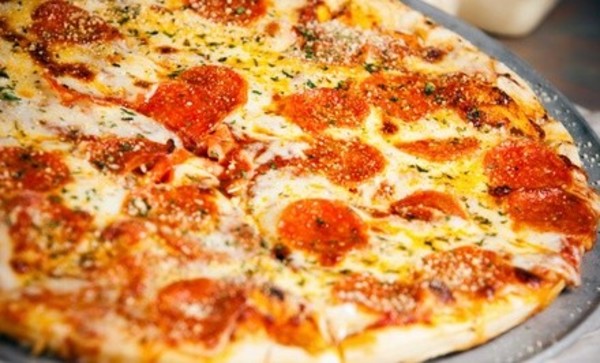 Up to 50% Off Pizza, Drinks, and Sides at Flamingo Pizza