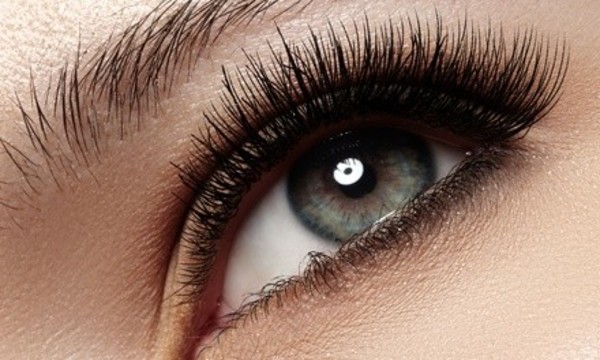 Natural Full Set of Eyelash Extensions with Optional Two-Week Refill at Magique Salon (Up to 56% Off)