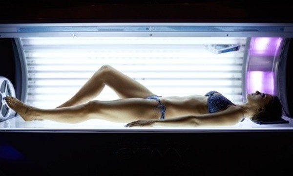 One Session in Each of 5 UV Levels Plus 14 Days of Unlimited Redlight Techno at Darque Tan (Up to 89% Off)