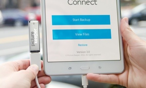 8, 16, or 32 GB USB Photo-Saving Device for Androids from Picture Keeper (Up to 60% Off)