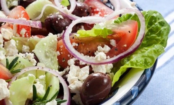 $14 for $30 Worth of Greek Cuisine at Acropolis Restaurant