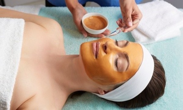 Express or 50-Minute Facial at Philip Edward Salon (Up to 54% Off)