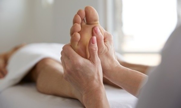 One-Hour Reflexology Foot Massage or Two-Hour Spa Package at Spa 7 (Up to 45% Off)