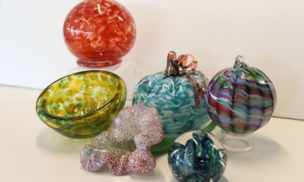 $60 for Experience Glass Blowing Class for One at SiNaCa Studios ($100 Value)
