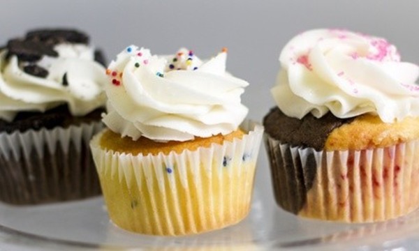 $6 for $10 Worth of Cupcakes — Robin's Nest Cakery