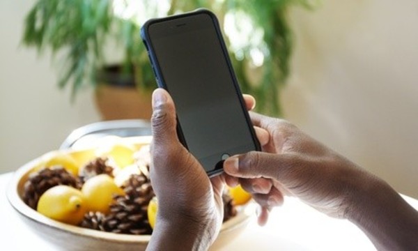 Screen Repair for iPhones or iPads at Desert Wireless (Up to 54% Off). Eight Options Available. 