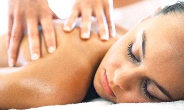 60-minute Swedish or Deep-Tissue Massage with HydroMassage at Amerihealth Chiropractic & Wellness ($155 Value)