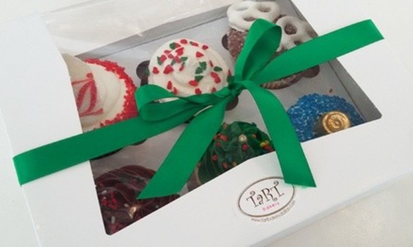 Gift Box of Half-Dozen Assorted Cupcakes, or $20 for a $30 store credit at Tart Bakery 