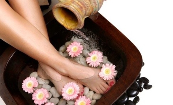 Three or Five Ionic Footbaths or One Bioresonance-Body-Scan Package at Aum Bio Inc (Up to 86% Off)