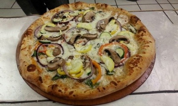  Italian Cuisine at Twisted Pizzaria (Up to 54% Off). Three Options Available.