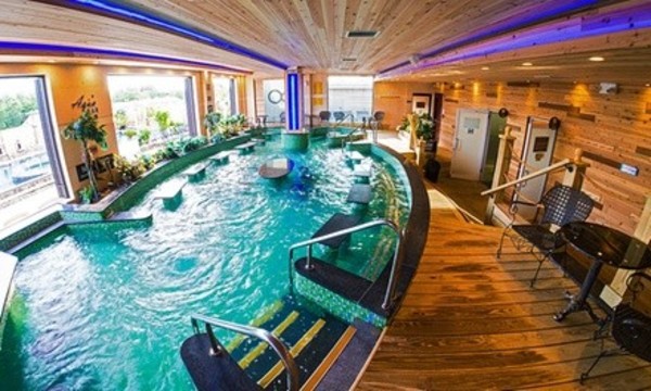 Spa Admission or Experience Packages at Spa Castle (Up to 41% Off). Four Options Available. 