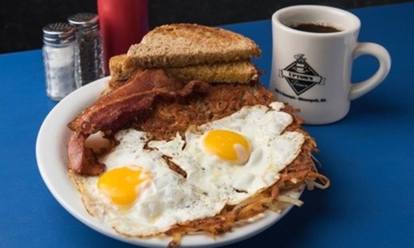 $9.25 for $17 Worth of Dine-in Food and Drinks at Uptown Diner