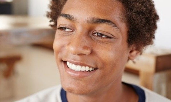 30- or 60-Minute Teeth-Whitening Session at Smile Great (Up to 72% Off) 