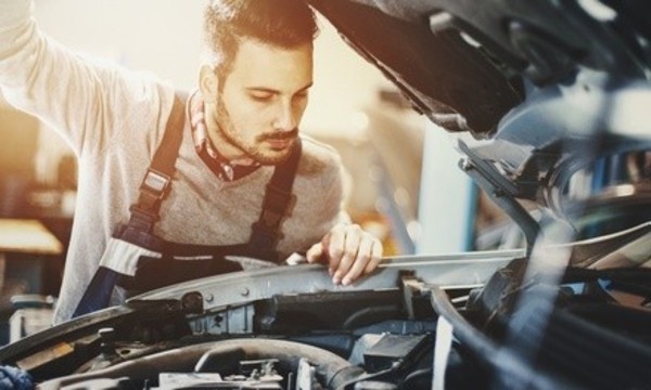 One Synthetic Blend or Full Synthetic Oil Change at Steve's Auto Service (Up to 43% Off)