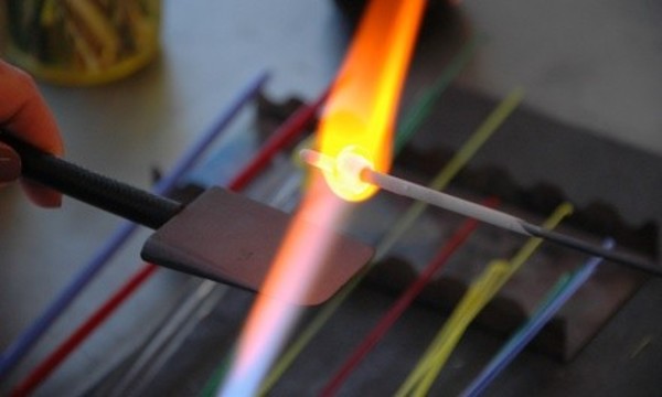 $51 for Admission for One to an Experience Flame-Working Workshop at SiNaCa Studios ($100 Value) 