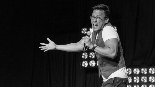 Comedian Eliot Chang (Comedy Central) Live