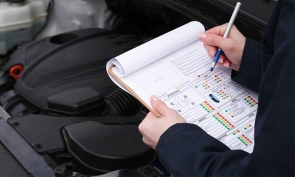 $65 for A/C Recharge with Up to 32 oz. of Freon at MTR Auto ($99 Value)
