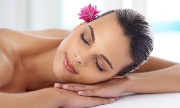 60- or 90-Minute Full Body Massage or 60-Minute Couples VIP Room Massage at Spa HH (Up to 44% Off)