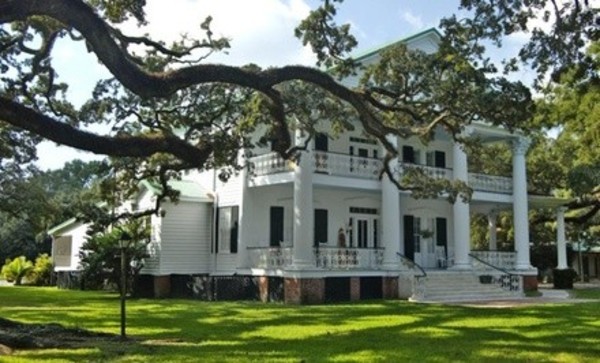 1-, 2-, or 3-Night Stay for Two at The Fairfax House in Franklin, LA