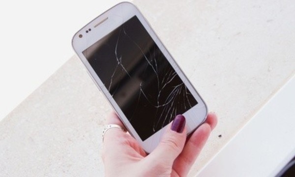 Screen Repair or Battery Replacement for iPhone at Repair Geekz (Up to 46% Off). Eight Options Available