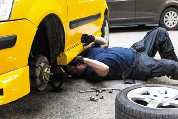 $29.99 For State Inspection, Emissions, Tire Rotation & Stickers (Reg. $92.60)