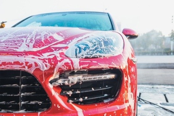 $19.50 For A Premium Platinum Full Service Wash (Reg. $39.99)