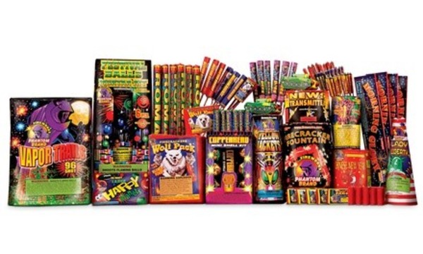 A-030 New Yorker Fireworks Assortment from Phantom Fireworks (60% Off)