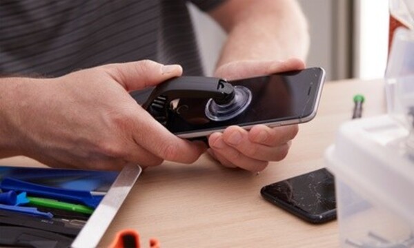 iPhone 7, 7 Plus, 8, or 8 Plus Screen Repair at Mobile Care (Up to 51% Off)