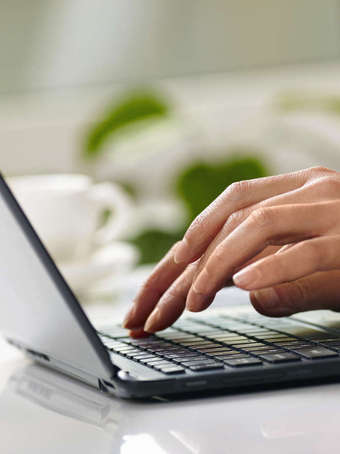 Up to 49% Off on Eyelash Extensions at Incarleyshands