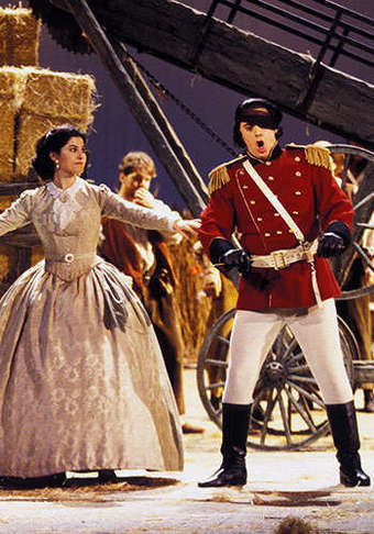 One or Two Eyebrow Threading or Waxing Sessions with Tinting at Lash and Brow Spa (Up to 63% Off)