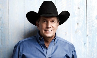 30- or 60-Minute Virtual Reality Experience for One or Two at Derezzed Virtual Reality (Up to 52% Off)