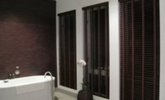 Resin Art Class for One, Two, or Four at Abstract Orlando (Up to 38% Off)