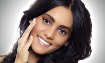 iPhone or iPad Screen Repair at Micro Max Computers (Up to 50% Off). Nine Options Available.