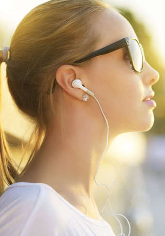 Laser-Lipo and Whole-Body Vibration Sessions at The Slim Co (Up to 87% Off). Six Options Available.