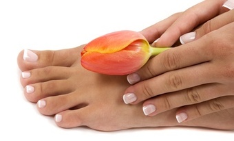 Up to 40% Off on Eyelash Tinting at Reveal Spa