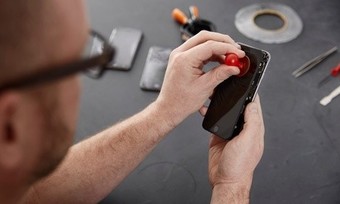 Screen and LCD Repair for an iPhone or iPad at Express Repair (Up to 62% Off). 12 Options Available.
