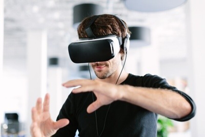 Deal for Emergent VR Encounter