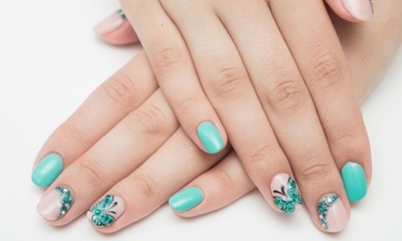 $22.67 for One Gel Manicure at Jenny Brows & Lashes at The Jagged Edge Salon ($30 Value)
