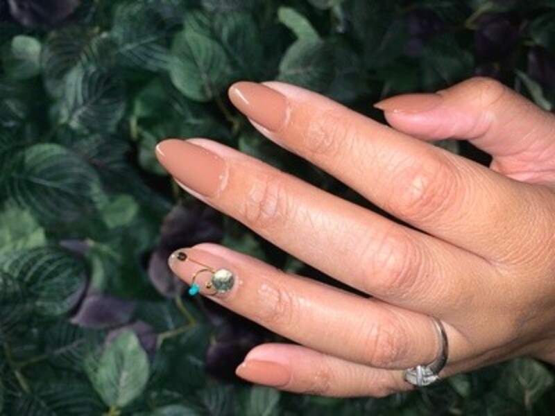 Up to 30% Off on Nail Spa/Salon - Shellac / No-Chip / Gel at 7°N Nails