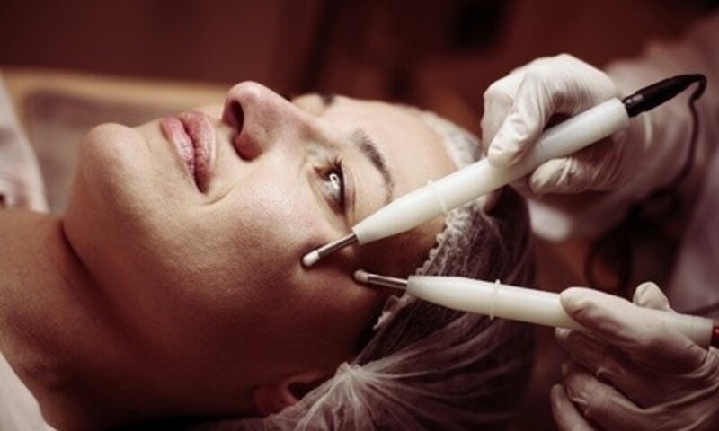 $240 for Fibroblast Skin-Tightening Treatment with Aftercare Kit at Skin & Wax professionals ($440 Value)
