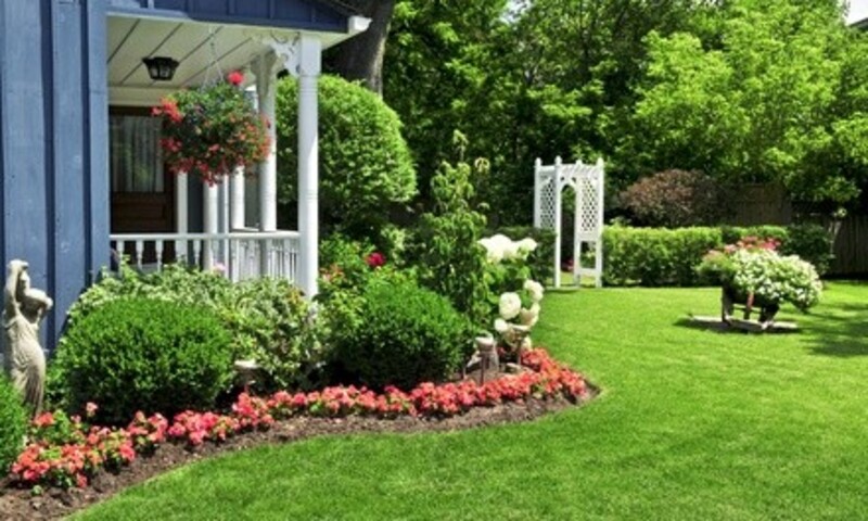 Up to 51% Off at GQ LAWNS 