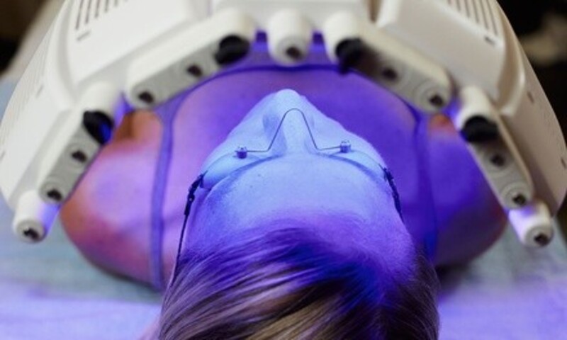 One, Two, or Three Light Therapy Treatments at Skinsational Liposculpture Center (Up to 69% Off)