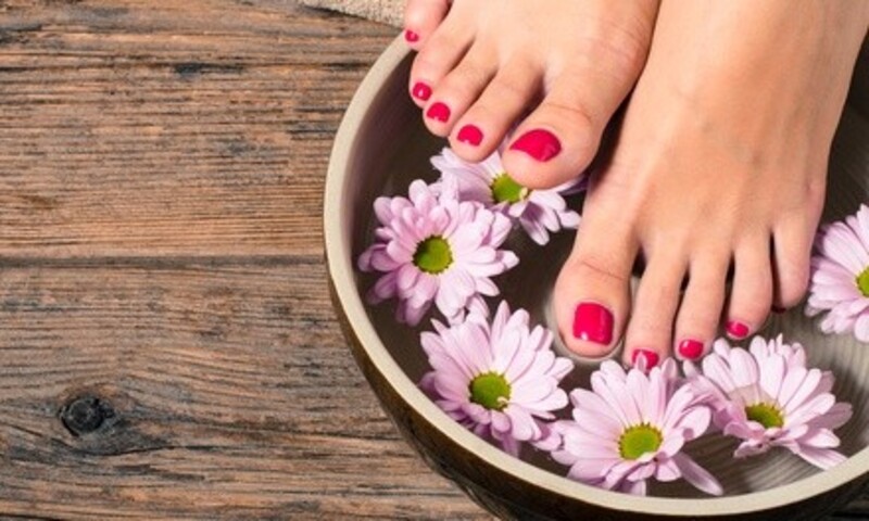 One or Two Ionic Foot Cleanses at Groundings (Up to 62% Off)