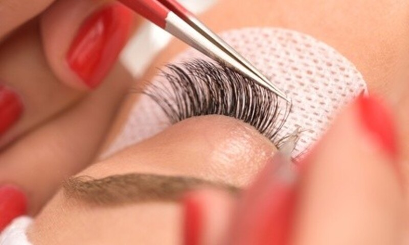 Full Set of Classic Eyelash Extensions and Optional Two-Week Fill at Heir Glamour Studio (Up to 63% Off)