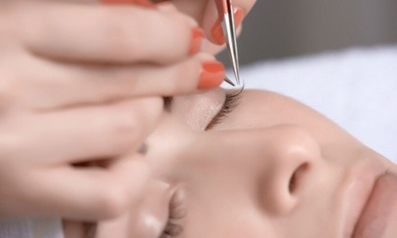 Full Set of Mink Eyelash Extensions with an Optional Two-to-Four-Week Fill at Icy Mink by Snow (Up to 61% Off)